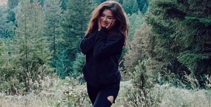 Victoria Konefal Soap Opera Stars Travel