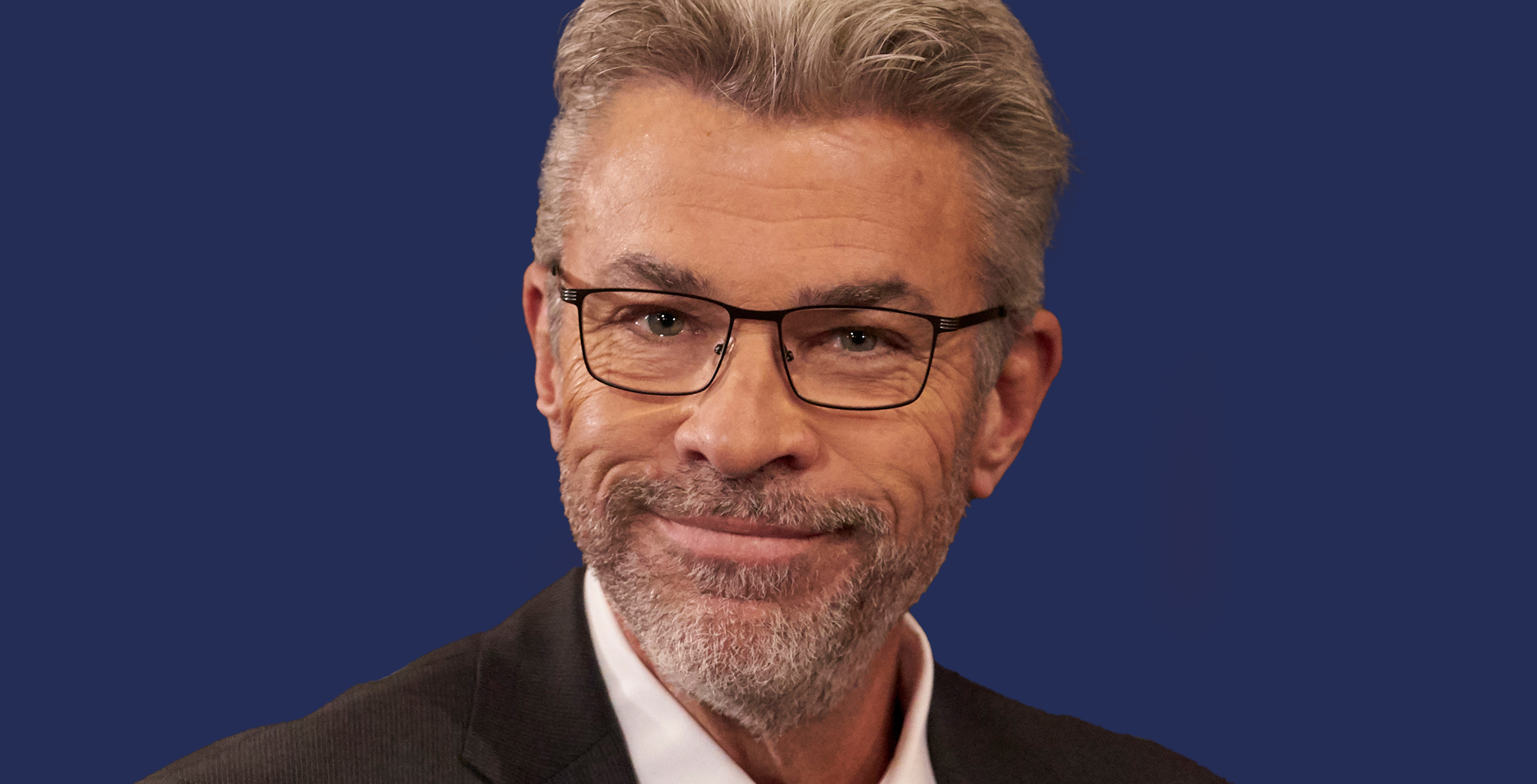 john j. york plays mac scorpio on general hospital.