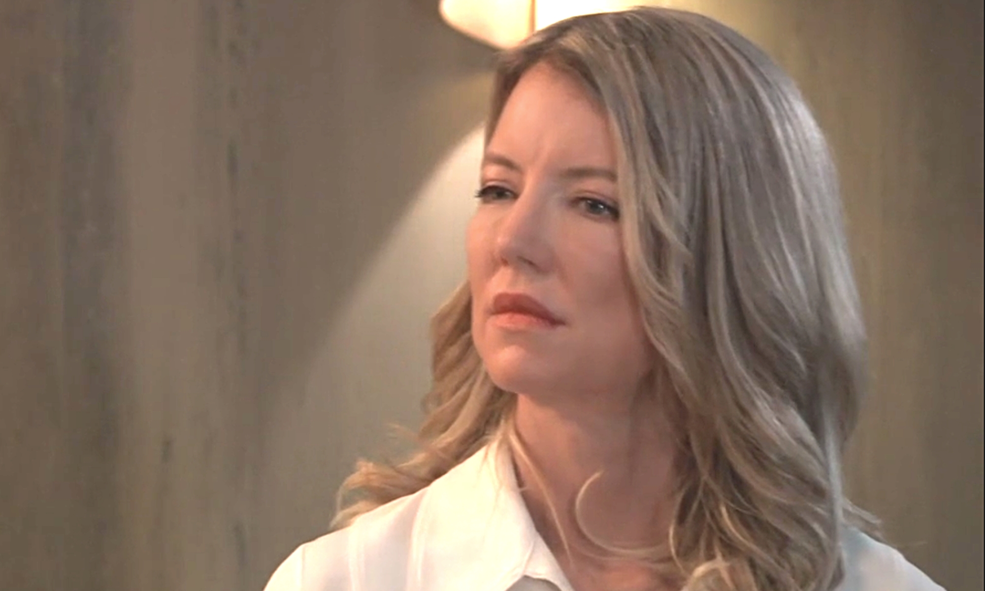 general hospital spoilers has nina reeves in the chapel, confused, wonder what's going on