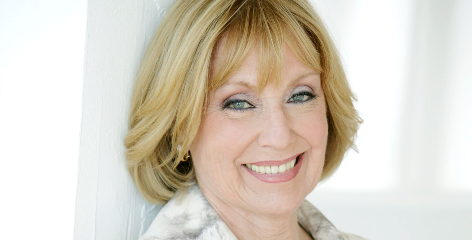 elizabeth hubbard lucinda walsh as the world turns white jacket