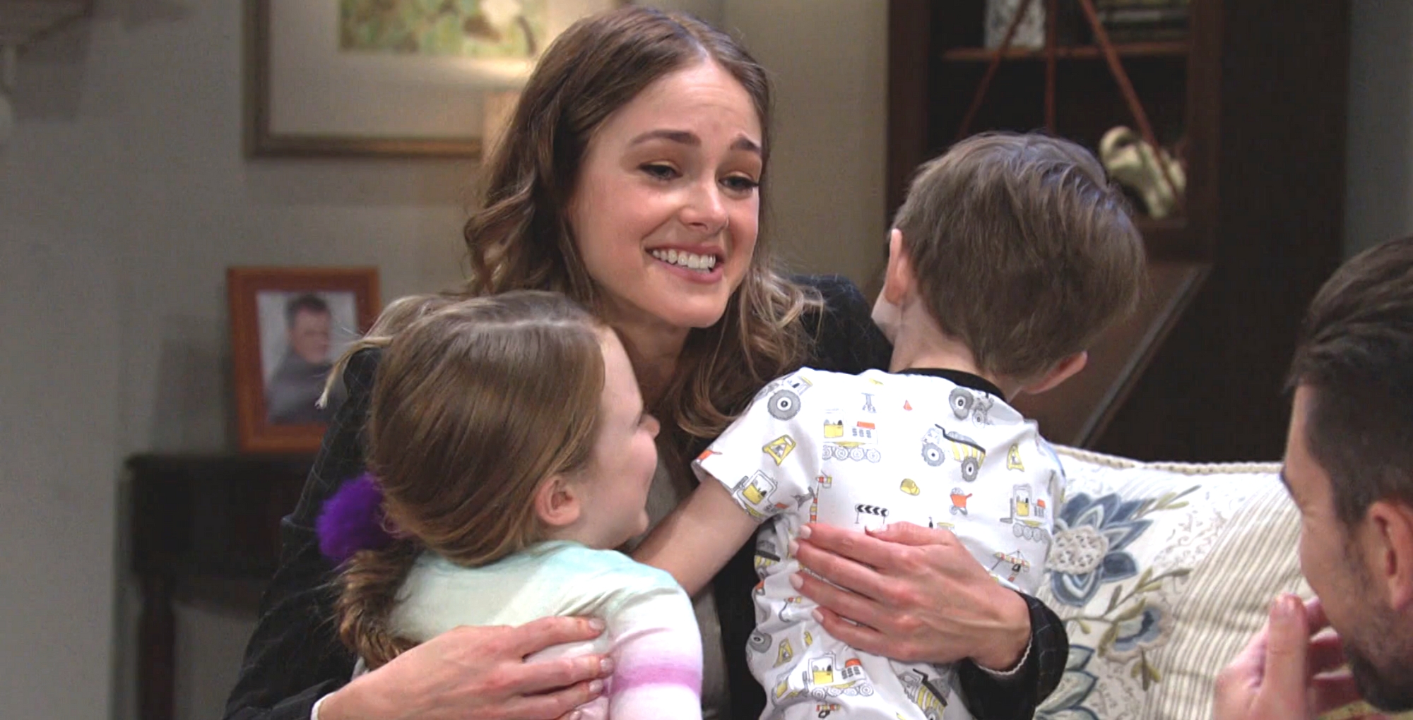 days of our lives recap for wednesday, february 8, 2023 stephanie johnson is bombarded with hugs from her adoring fanbase