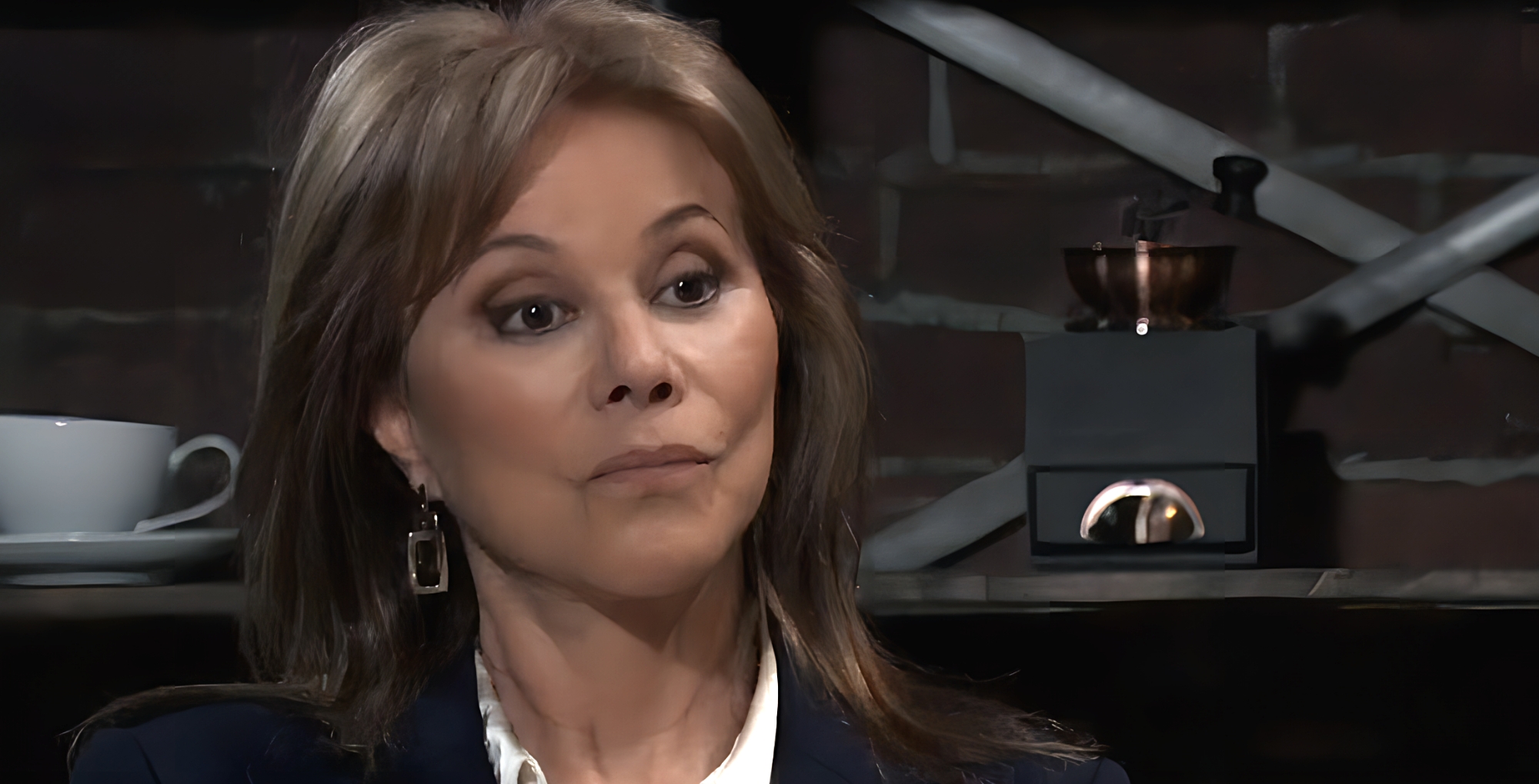 should alexis davis return to law on general hospital?