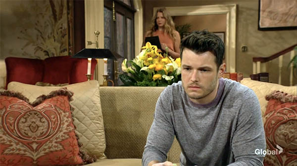 kyle is furious at summer on young and the restless recap.