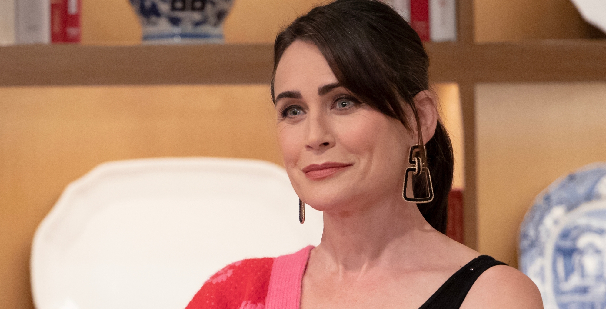 rena sofer as lois cerullo on general hospital.