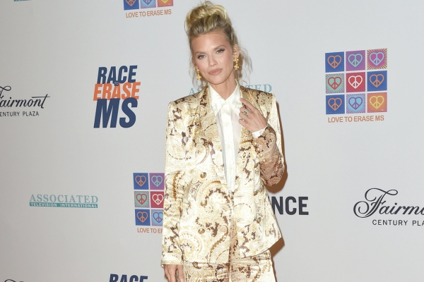 5 Fast Facts About Days of Our Lives Star AnnaLynne McCord