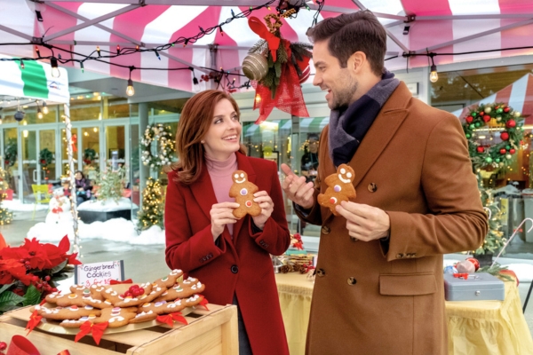 Jen Lilley and Brant Daugherty in Hallmark's Mingle All The Way